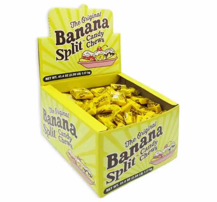 Banana Split Taffy Candy Chews: 140-Piece Box