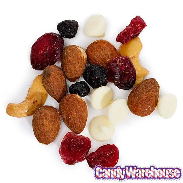 Forest Berry Natural Trail Mix: 26-Ounce Bag