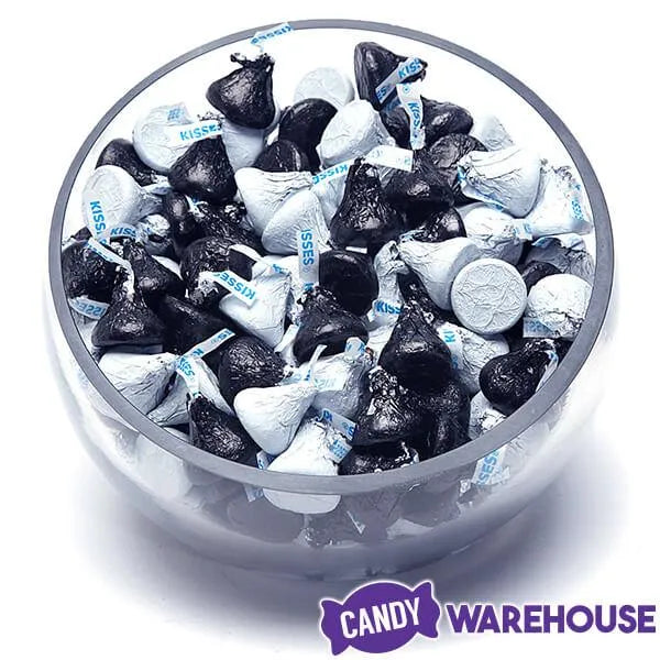 Hershey's Kisses Color Combo - Black and White: 800-Piece Box