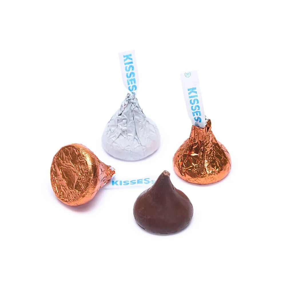 Hershey's Kisses Color Combo - Orange and White: 800-Piece Box