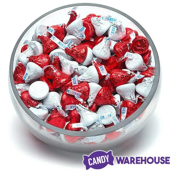 Hershey's Kisses Color Combo - Red and White: 800-Piece Box