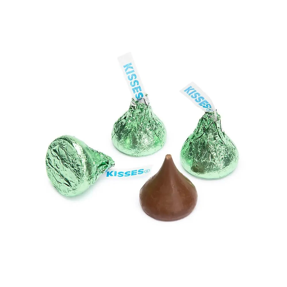 Hershey's Kisses Kiwi Green Foiled Milk Chocolate Candy: 400-Piece Bag