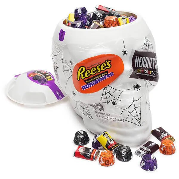 Hersheys Skull Halloween Candy Assortment: 160-Piece Bowl