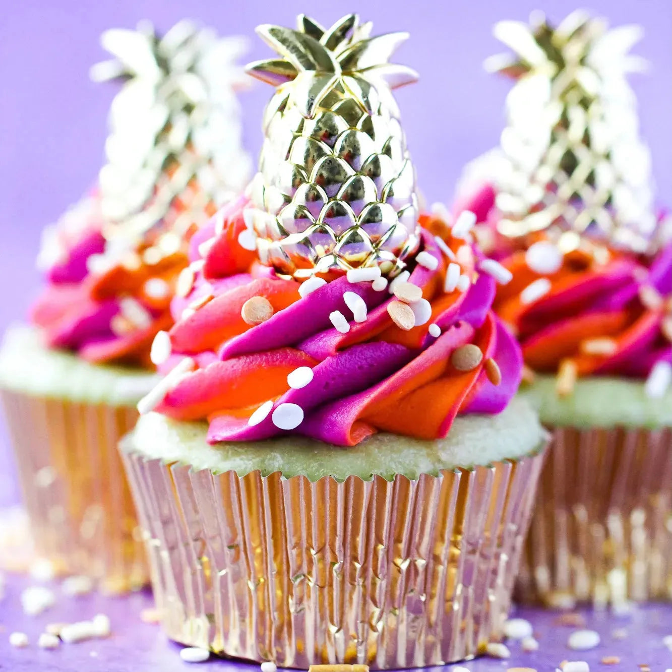 Sprinkle Pop Gold Pineapple Dessert Toppers