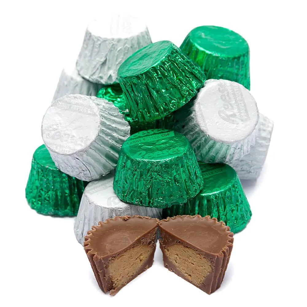 Reeses Peanut Butter Cups Color Combo - Dark Green and White: 400-Piece Box