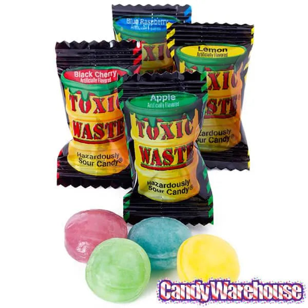 Toxic Waste Sour Candy Drums: 12-Piece Display